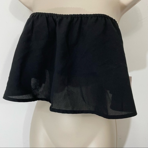 NWT Superdown bandeau ruffle blouse black crop size medium flowy - Picture 2 of 9